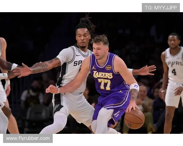 东契奇狂砍73分刷新现役最高分纪录独行侠终结太阳11连胜传奇之战