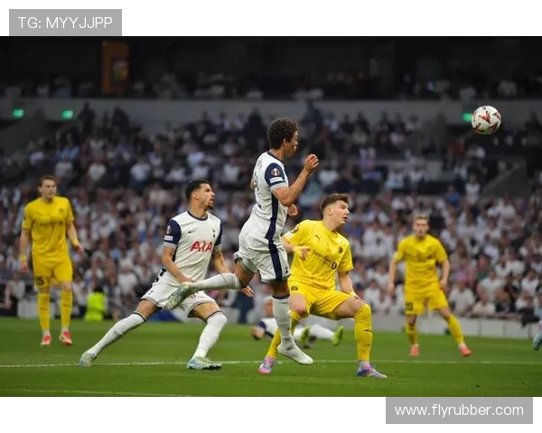 普罗霍车头迎战热刺展开激烈较量双方争夺欧战资格的关键战役