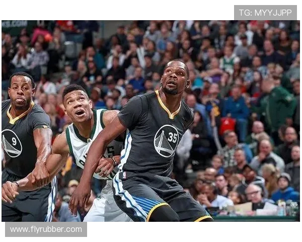 火箭队与勇士队激战正酣精彩文字直播全程回顾与分析