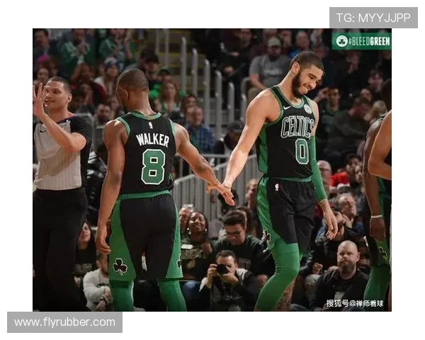 猛龙与波士顿的激烈对决谁能在季后赛中笑到最后